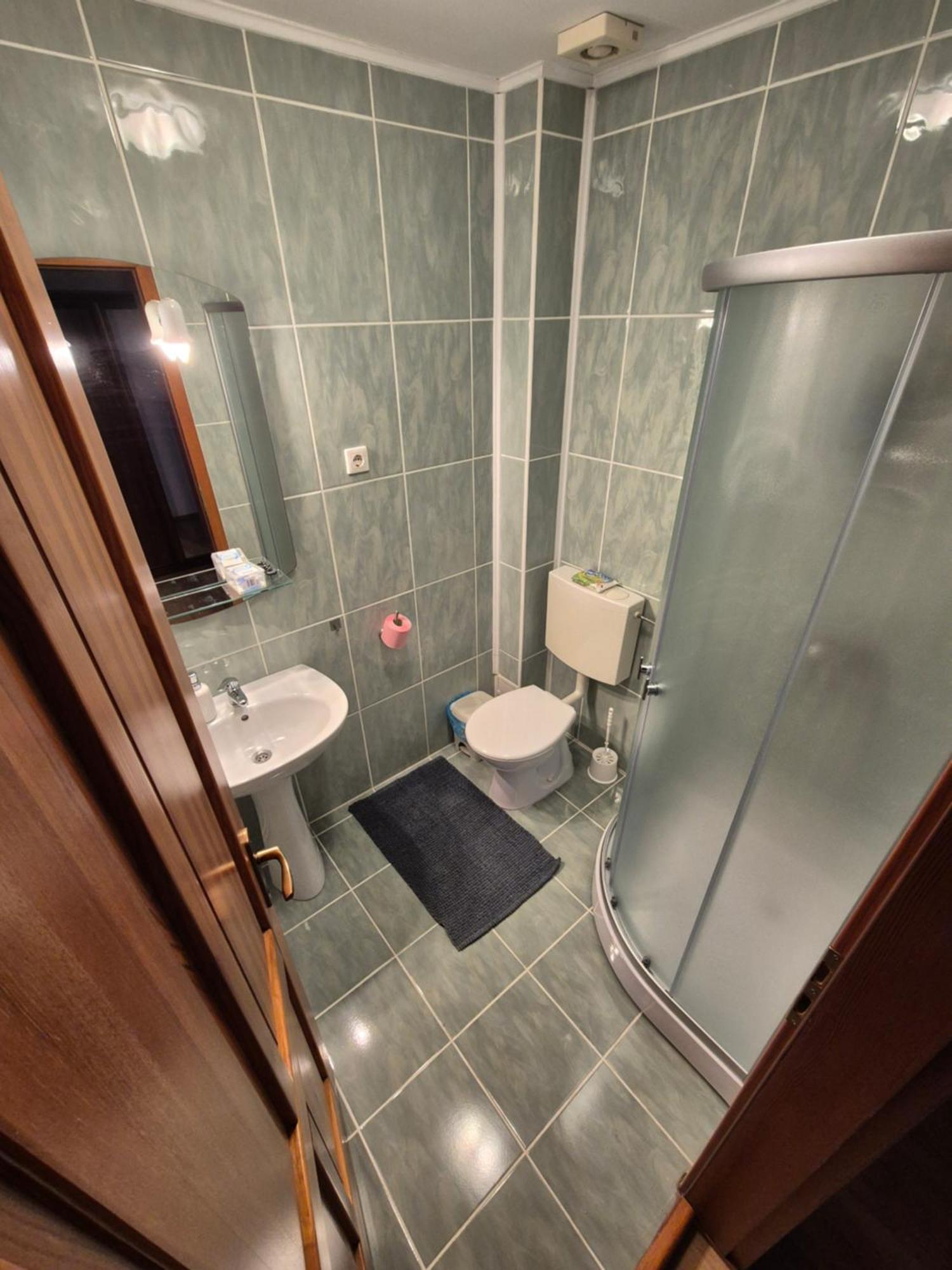 Wolf Apartments Sîngeorgiu de Mureş Exteriér fotografie